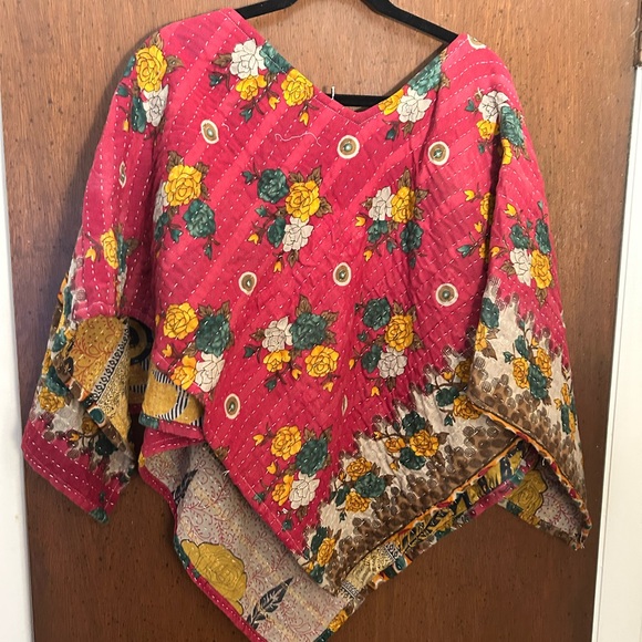 Kantha bae Serape cape - Picture 1 of 4